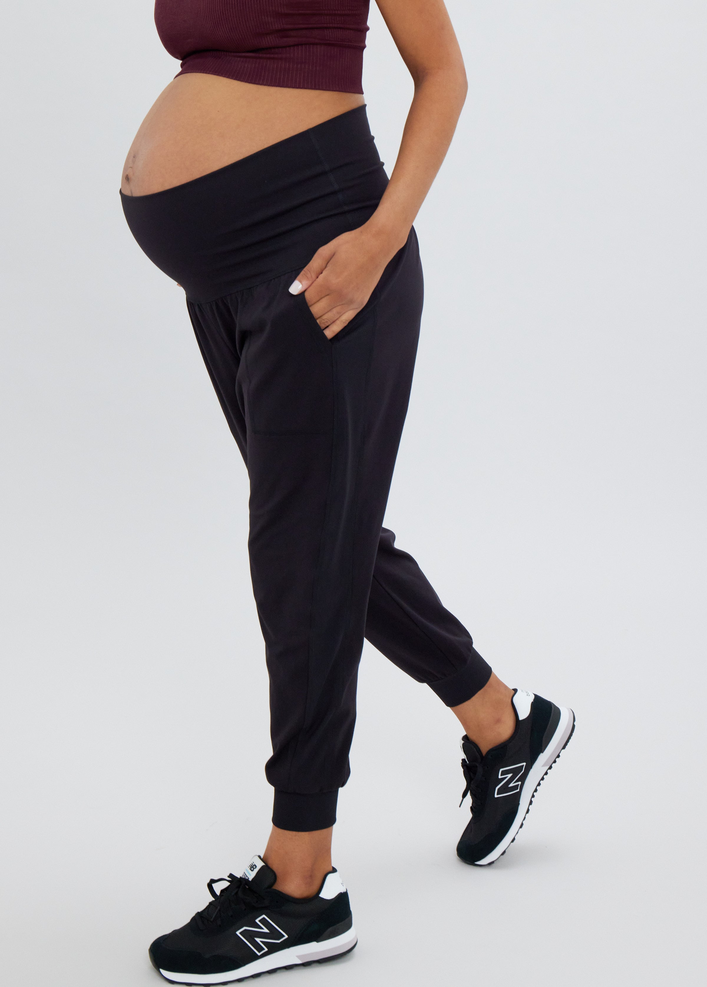 Fold Down Black Maternity Jogger Pants – Ingrid+Isabel