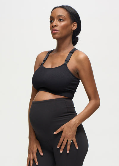 AJ is 6 months pregnant and wearing a size small || black
