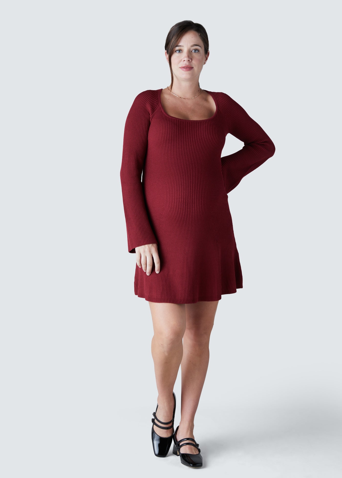 Renee is 5'8", 30 weeks pregnant, and wearing size medium||Cabernet