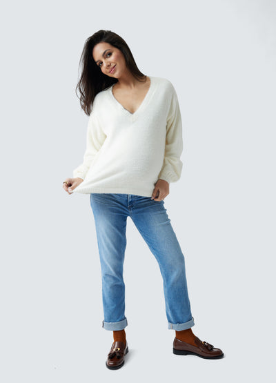 Bianca is 5’9”, 33 weeks pregnant, and wearing size S||Ivory