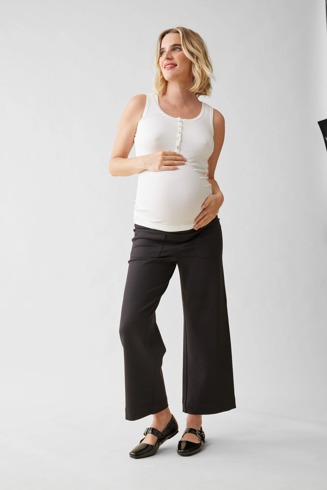 Ingrid + Isabel Maternity Wide Leg Ponte Pant Stone Size XL Ingrid + Isabel Maternity Wide Leg Ponte Pant Stone Size XL