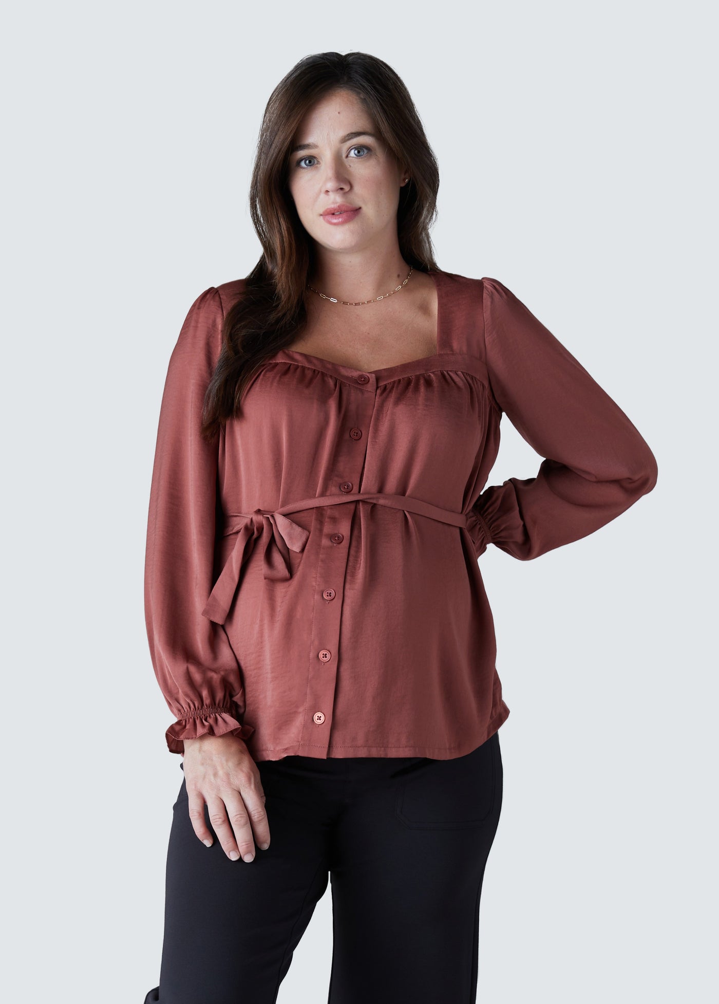 Renee is 5'8", 30 weeks pregnant, and wearing size small|| Apple Butter