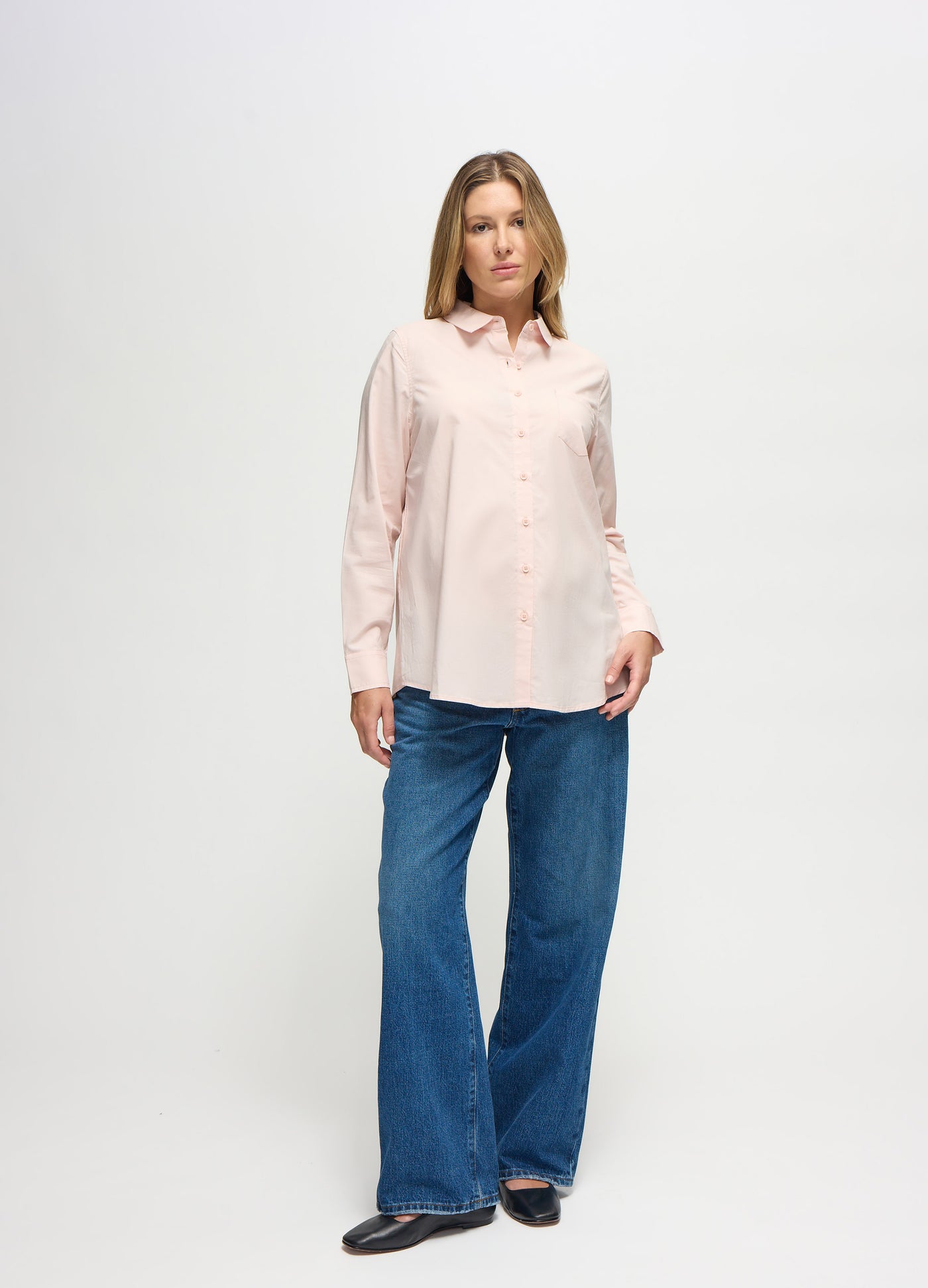 Wyomi is 5 months pregnant and wearing a size S|| pink