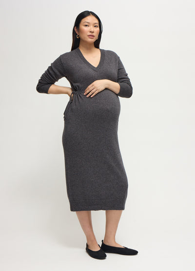 Cassie is 8 months pregnant and wearing a size M ||dark grey