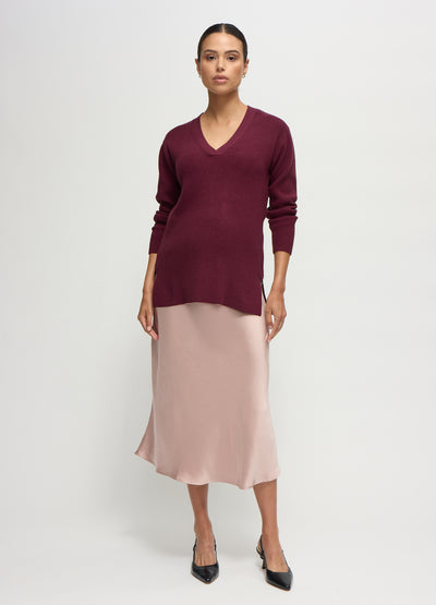 Talisia is 7 months pregnant and wearing a size small || dusty rose