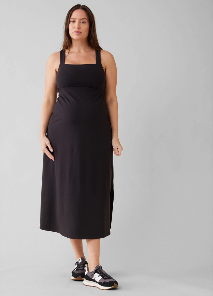 The Everyday Black Maternity Midi Dress – Ingrid & Isabel