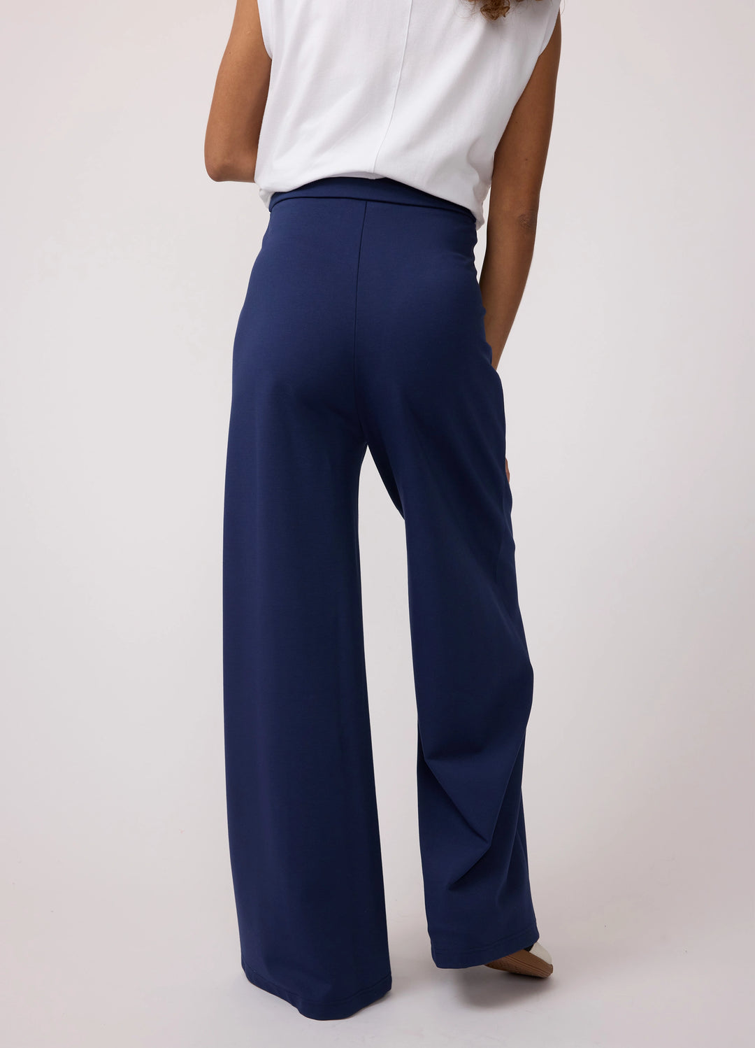 Flare Ponte Knit Maternity Pants – Ingrid & Isabel