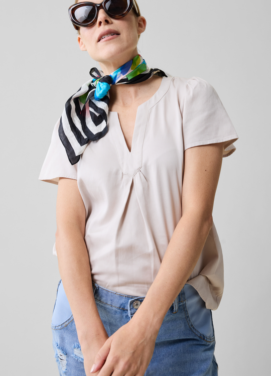 Flutter Sleeve V-Neck Maternity Popover Top