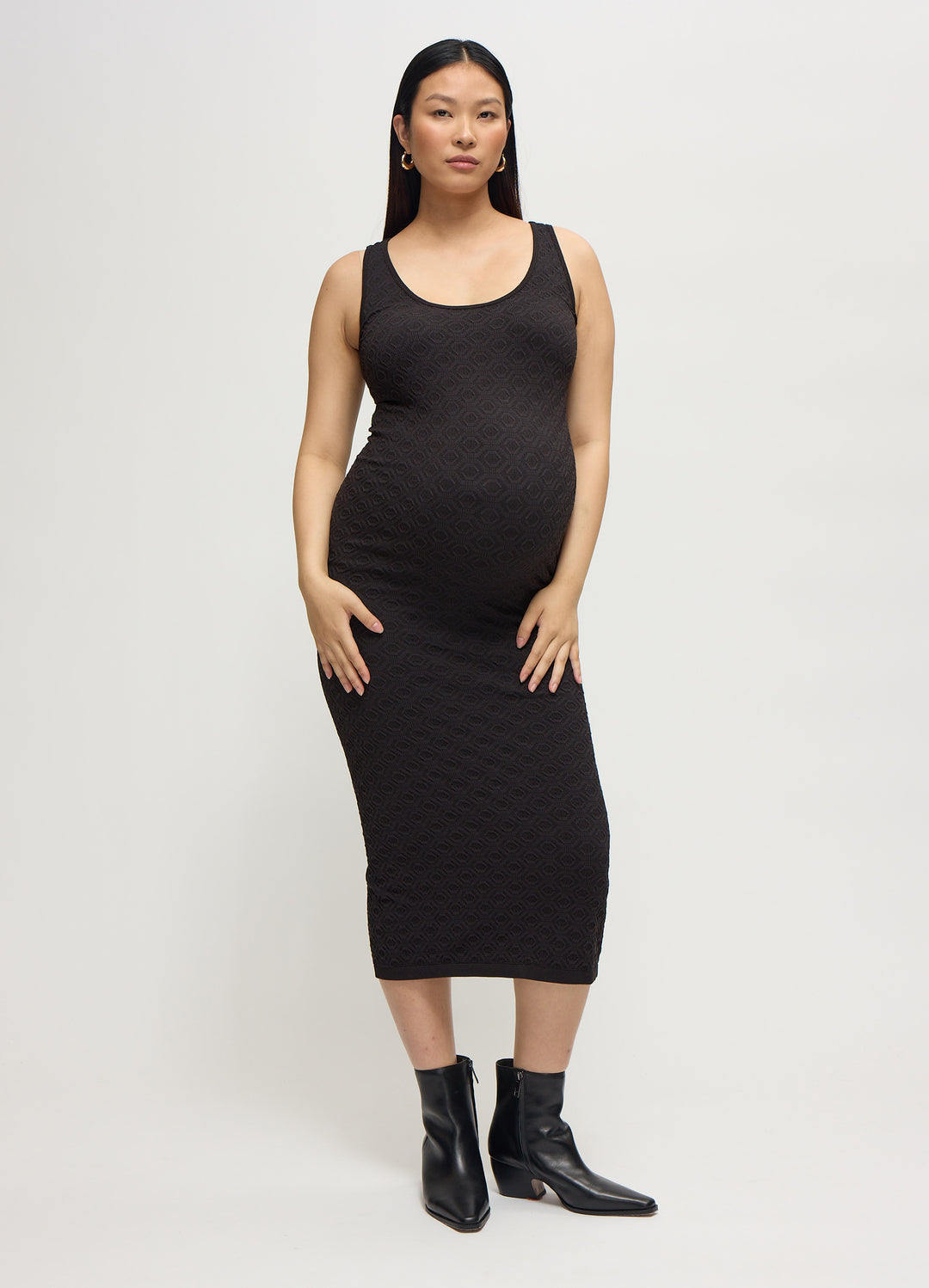 Ingrid & Isabel Seamless Midi Maternity Dress - Black