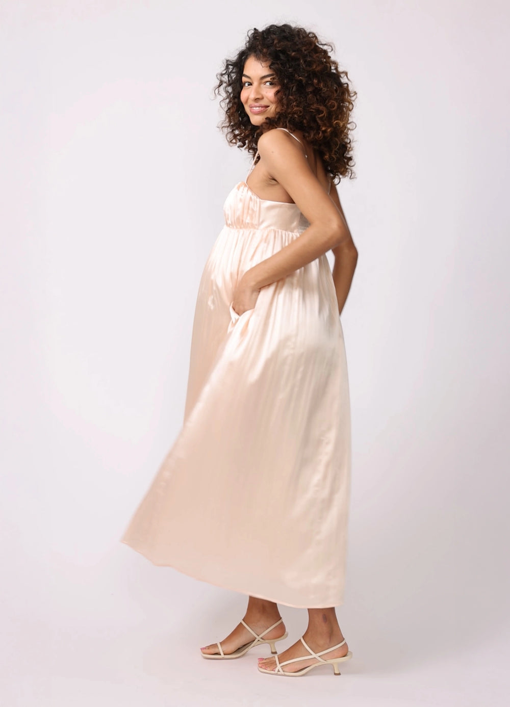 Maternity Baby Shower Dresses & Gowns | Celebrate Your Bump in Style Ingrid & Isabel Maternity Baby Shower Dresses & Gowns | Celebrate Your Bump in Style Ingrid & Isabel