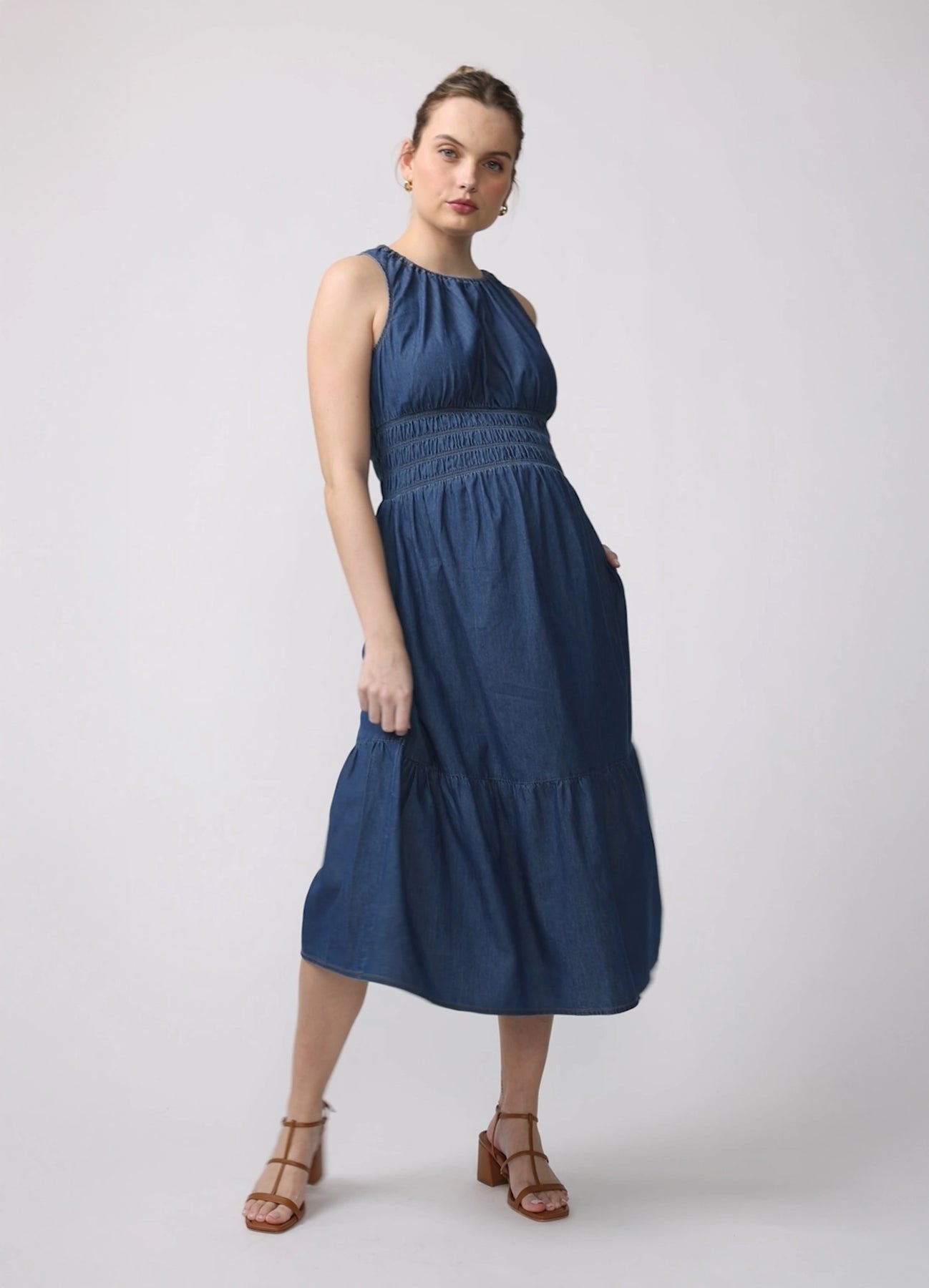 Mallorca Sleeveless Chambray Maternity Midi Dress Indigo Chambray XL Mallorca Sleeveless Chambray Maternity Midi Dress Indigo Chambray XL