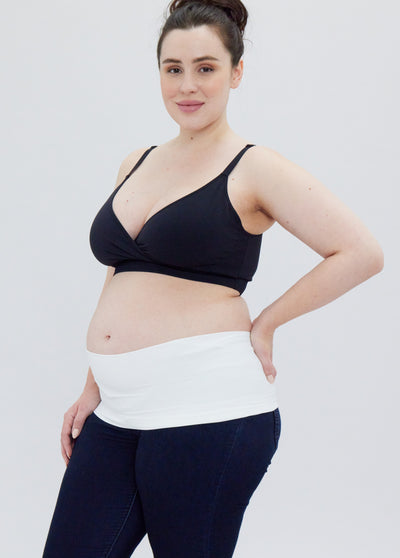 Rachel is 5'6", 6 months pregnant, and wearing size 3||White