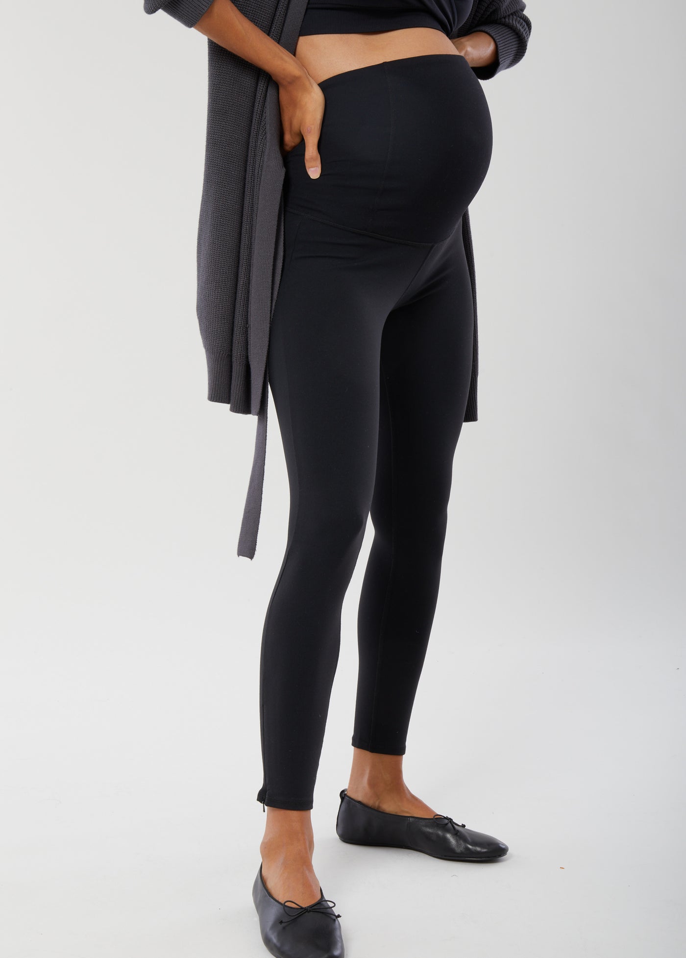 Ingrid & Isabel Basics 7/8 Active Postpartum Legging, Compression & Support  for Recovery, Black