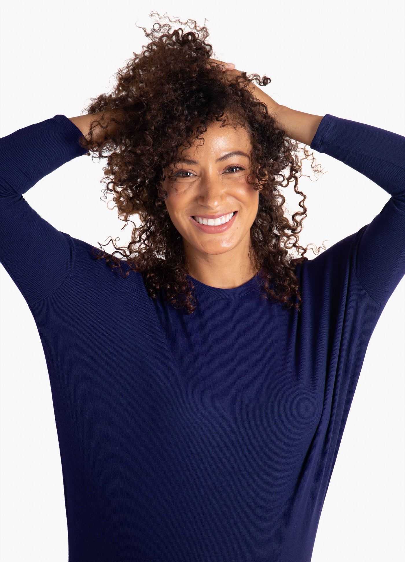 Model is 5’10”, 8 months pregnant, and wearing size small||True Navy