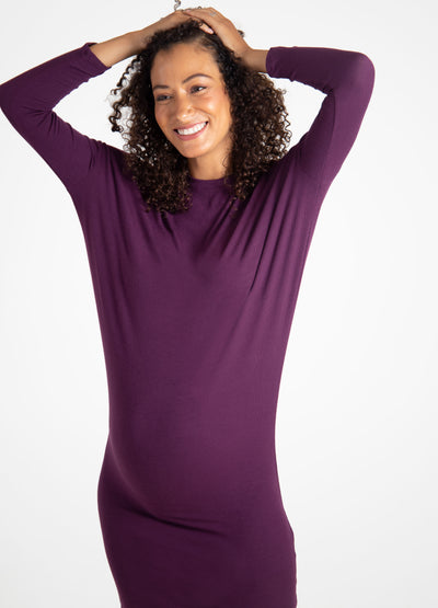 Model is 5’10", 7 months pregnant, and wearing size small||Plum