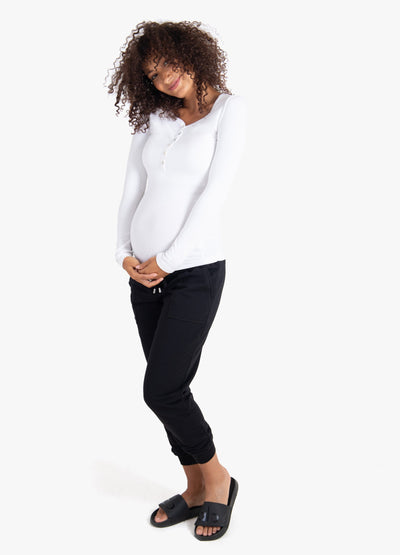 Model is 5’10”, 8 months pregnant, and wearing size small ||White