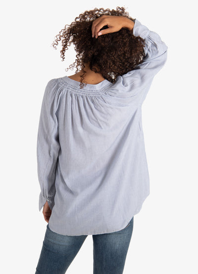 Model is 5’10”, 8 months pregnant, and wearing size small |Blue Pinstripe