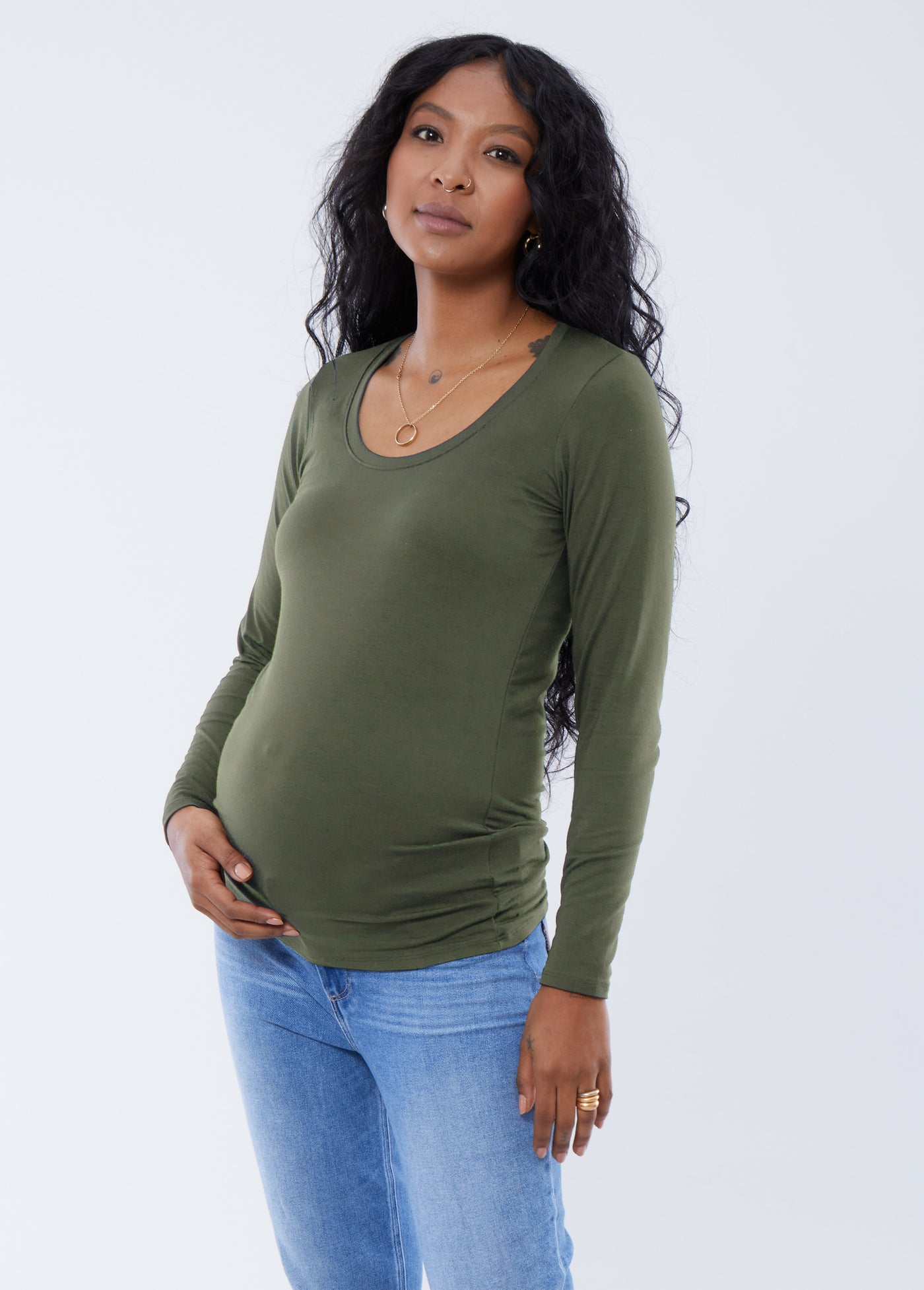 Synmia is 7 months pregnant, 5'10", wearing a size small||Olivine