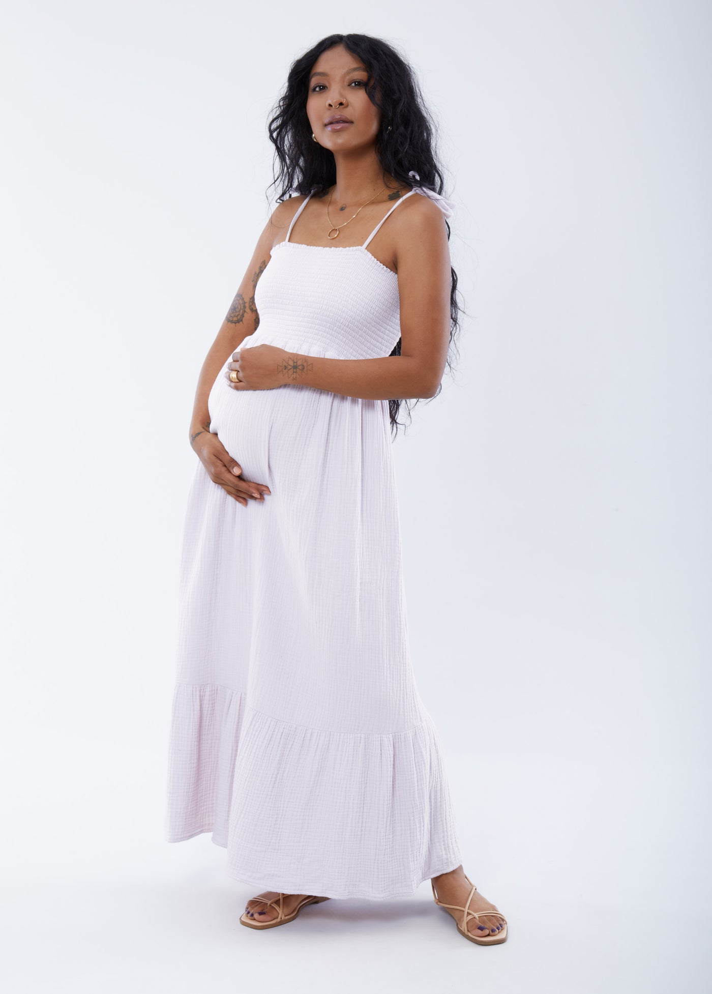 Synmia is 7 months pregnant, 5'10", wearing a size small||Lavender