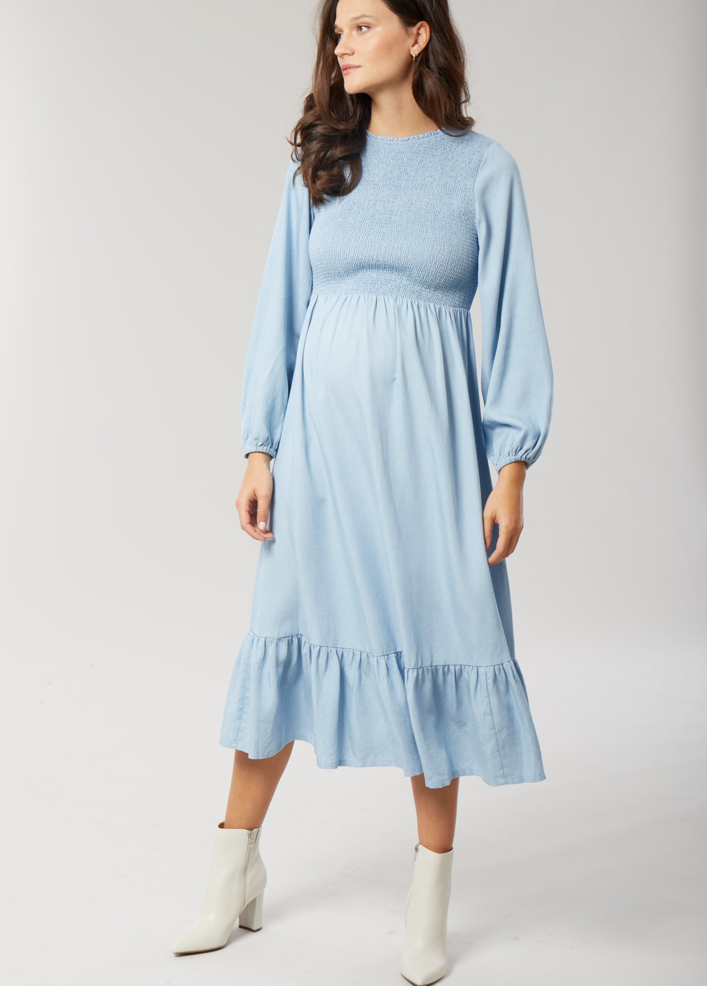Smocked Chambray Midi Maternity Dress – Ingrid+Isabel