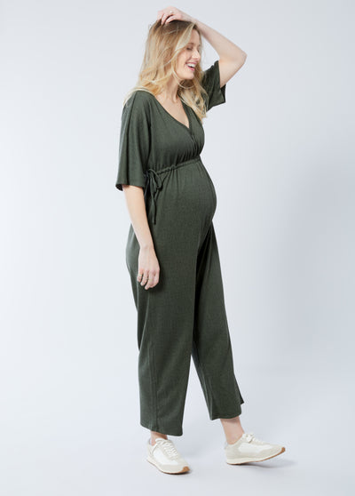 Silja is 5'9", 8 months pregnant and wearing a size small||Olive