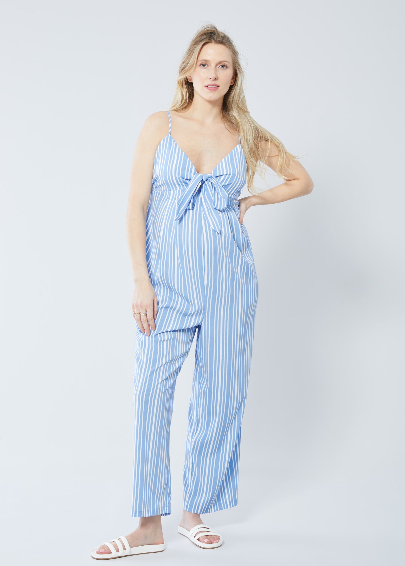 Silja is 5'9", 8 months pregnant and wearing a size small||Cabana Stripe
